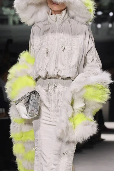 Look 130